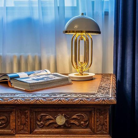 Holt - The Great Gatsby Villa Bukares Bagian luar foto